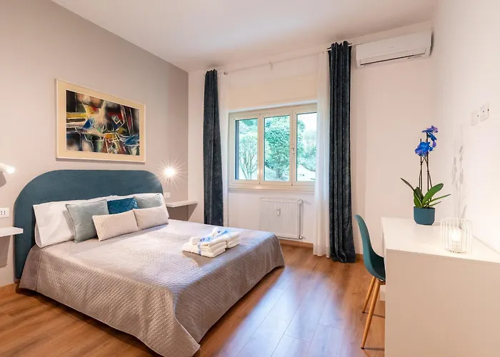 Vatican Oasis - Free Parking, 4-6 Pax, 2 Bedrooms * Rom