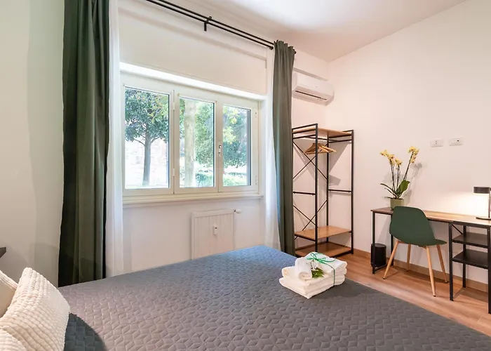Vatican Oasis - Free Parking, 4-6 Pax, 2 Bedrooms Apartment